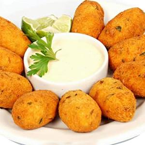 Croquetes de batata doce com amêndoa