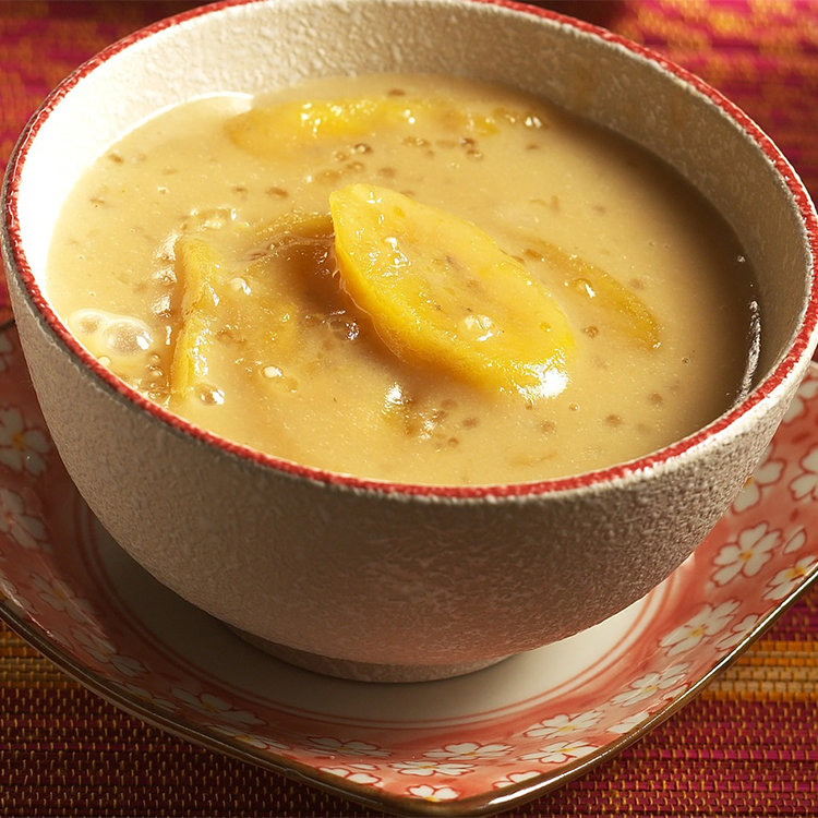 Sopa de banana verde