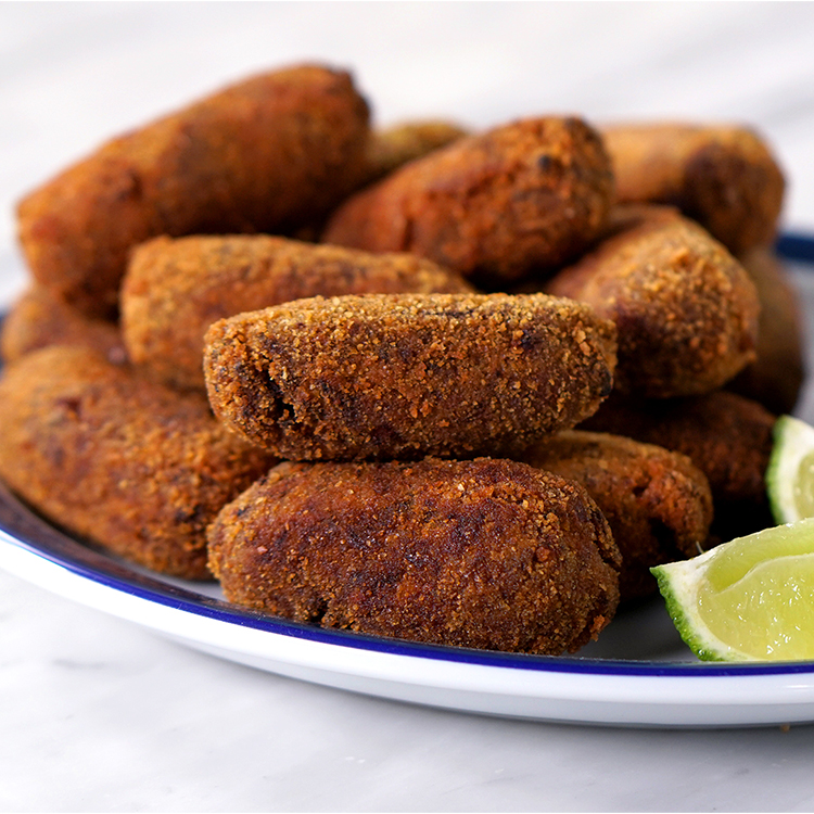 Croquete de carne de panela