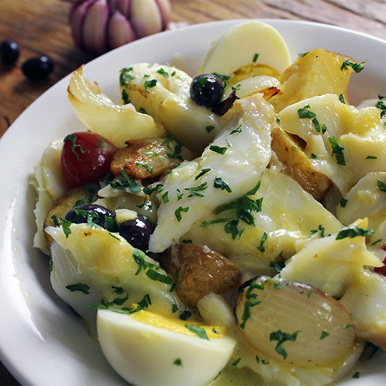 Salada de bacalhau com azeitona