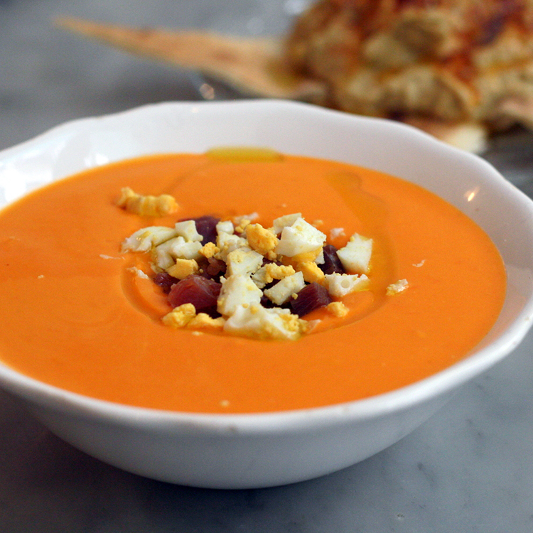 Salmorejo (sopa gelada espanhola)