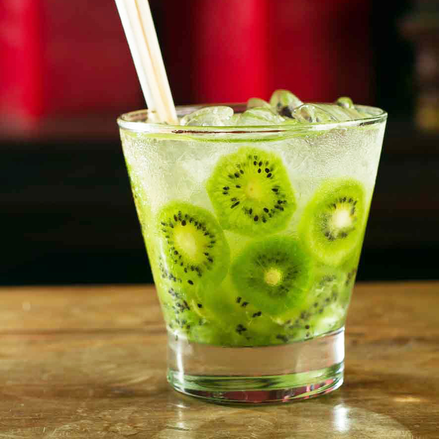 Caipirinha de saquê com Kiwi