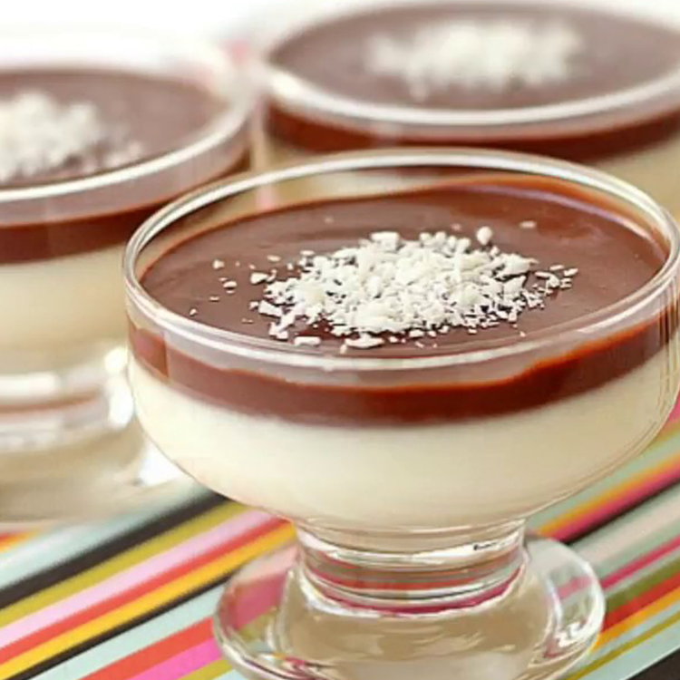 Doce Gelado de Coco com Chocolate