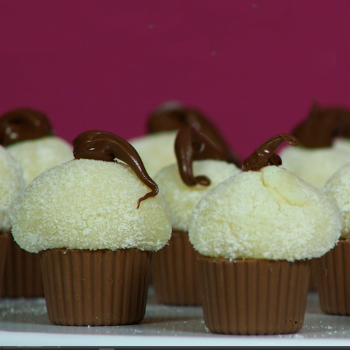 BRIGADEIRO DE LEITE EM PÓ COM CREME DE AVELÃ