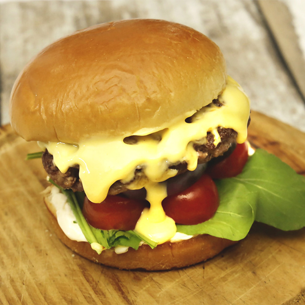 HAMBÚRGUER COM CREME DE QUEIJO