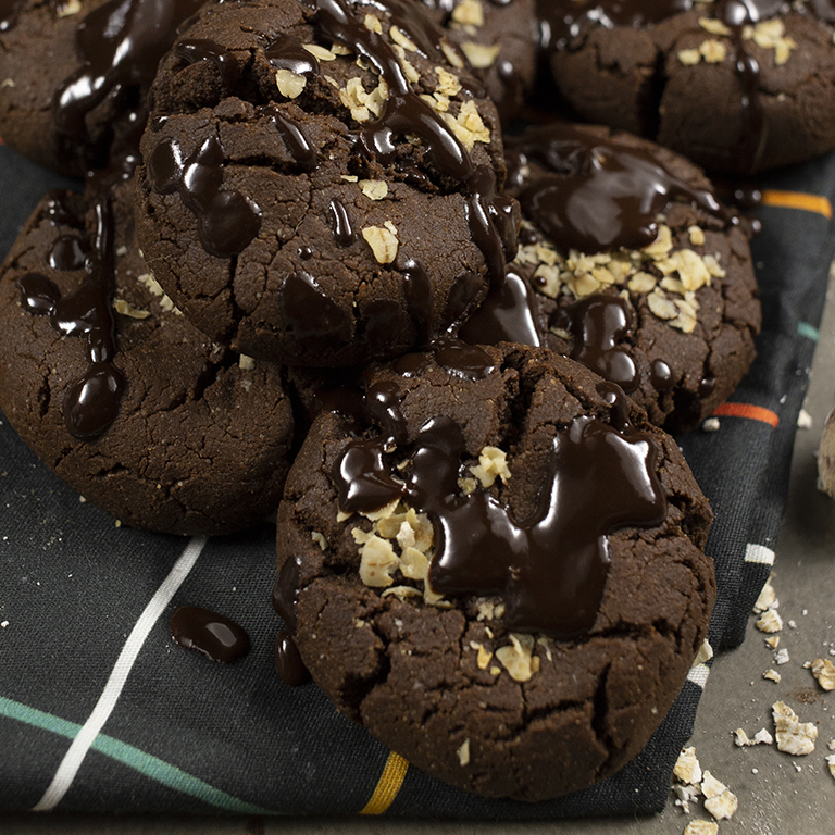 COOKIE DE CHOCOLATE COM PASTA DE AMENDOIM