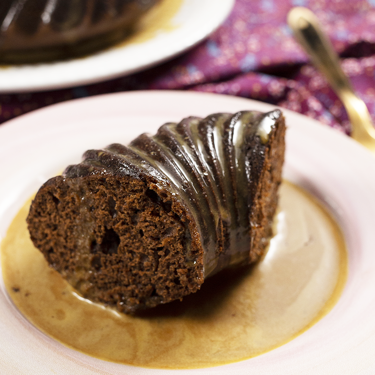 BOLO DE CHOCOLATE COM TOFFE DE CONHAQUE